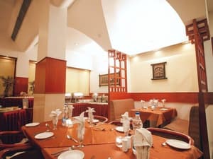 thumbnail: Restaurant