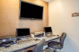 thumbnail: Business center