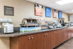 thumbnail: Breakfast area