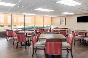 thumbnail: Breakfast area