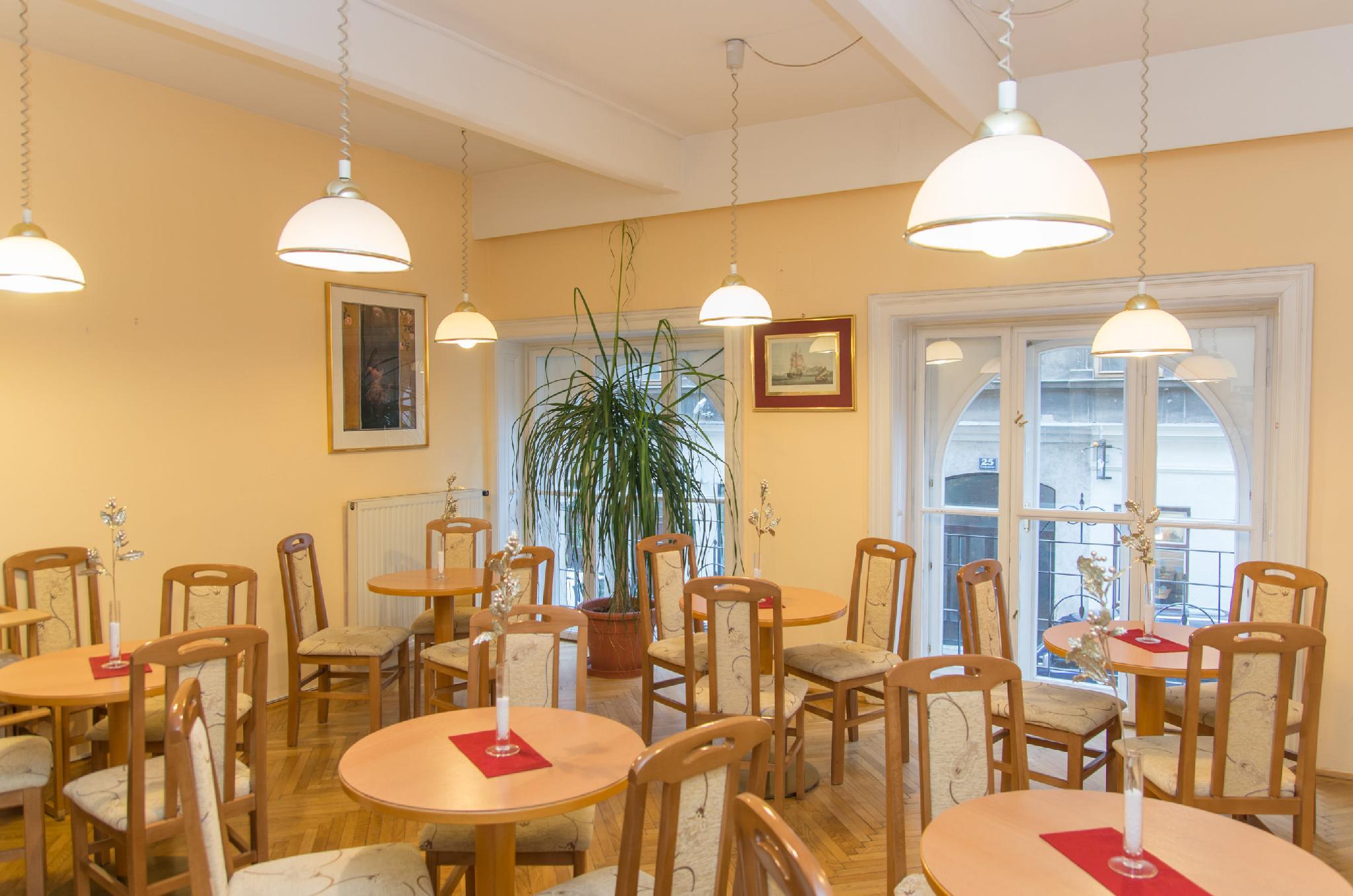 Restaurant-cafeteria