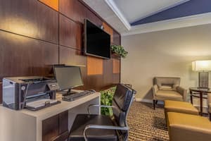 thumbnail: Business center