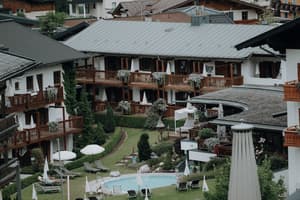 thumbnail: Exterior