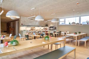 thumbnail: Breakfast area