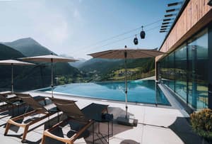 thumbnail: Pool