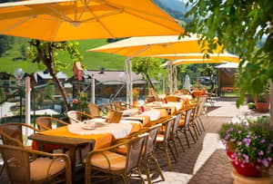 thumbnail: Restaurant