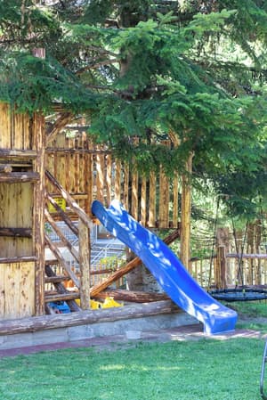 thumbnail: Exterior