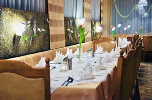 thumbnail: Restaurant