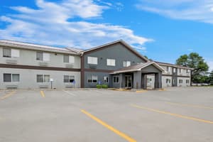thumbnail: Front of property
