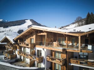thumbnail: Exterior