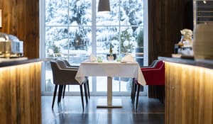 thumbnail: Restaurant
