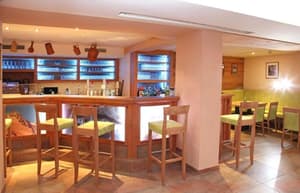 thumbnail: Restaurant