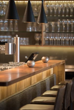 thumbnail: Bar (on property)