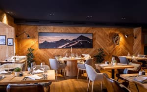 thumbnail: Restaurant