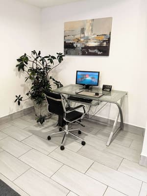 thumbnail: Business center