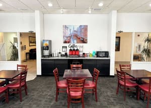 thumbnail: Breakfast area
