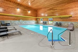 thumbnail: Pool