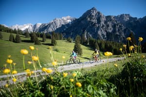 thumbnail: Bicycling