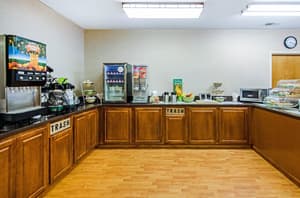 thumbnail: Breakfast area