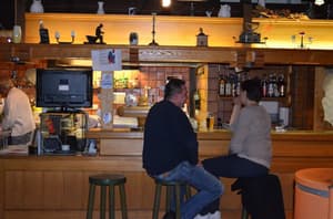 thumbnail: Bar (on property)