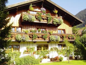 thumbnail: Exterior