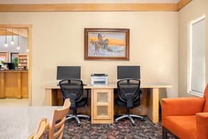 thumbnail: Business center