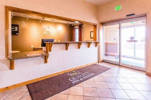 thumbnail: Interior entrance