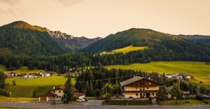 thumbnail: General view