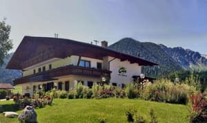 thumbnail: General view