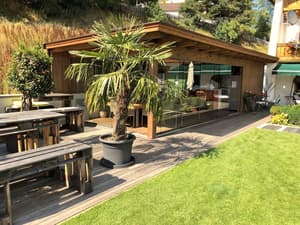 thumbnail: Breakfast area