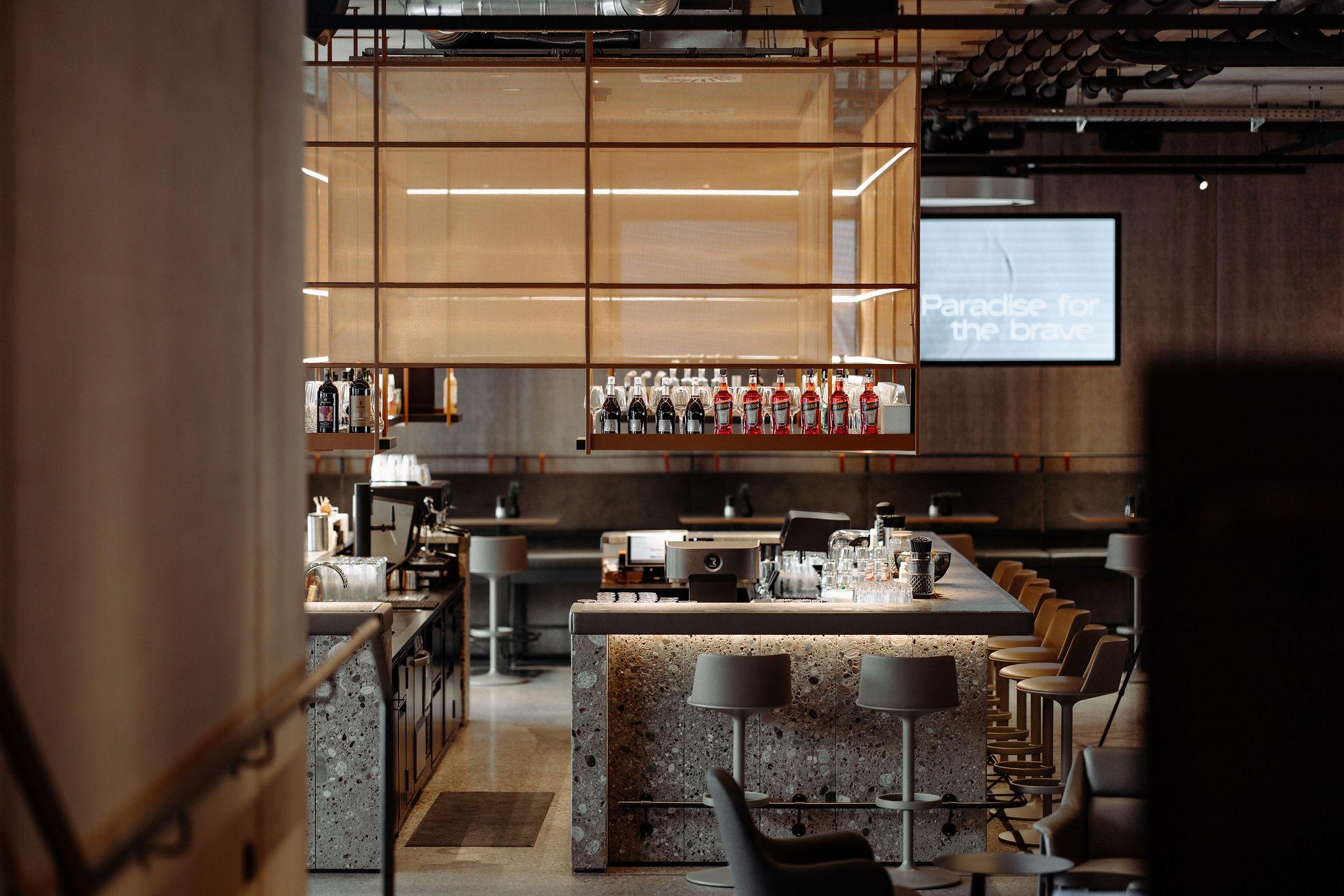 Restaurant-cafeteria