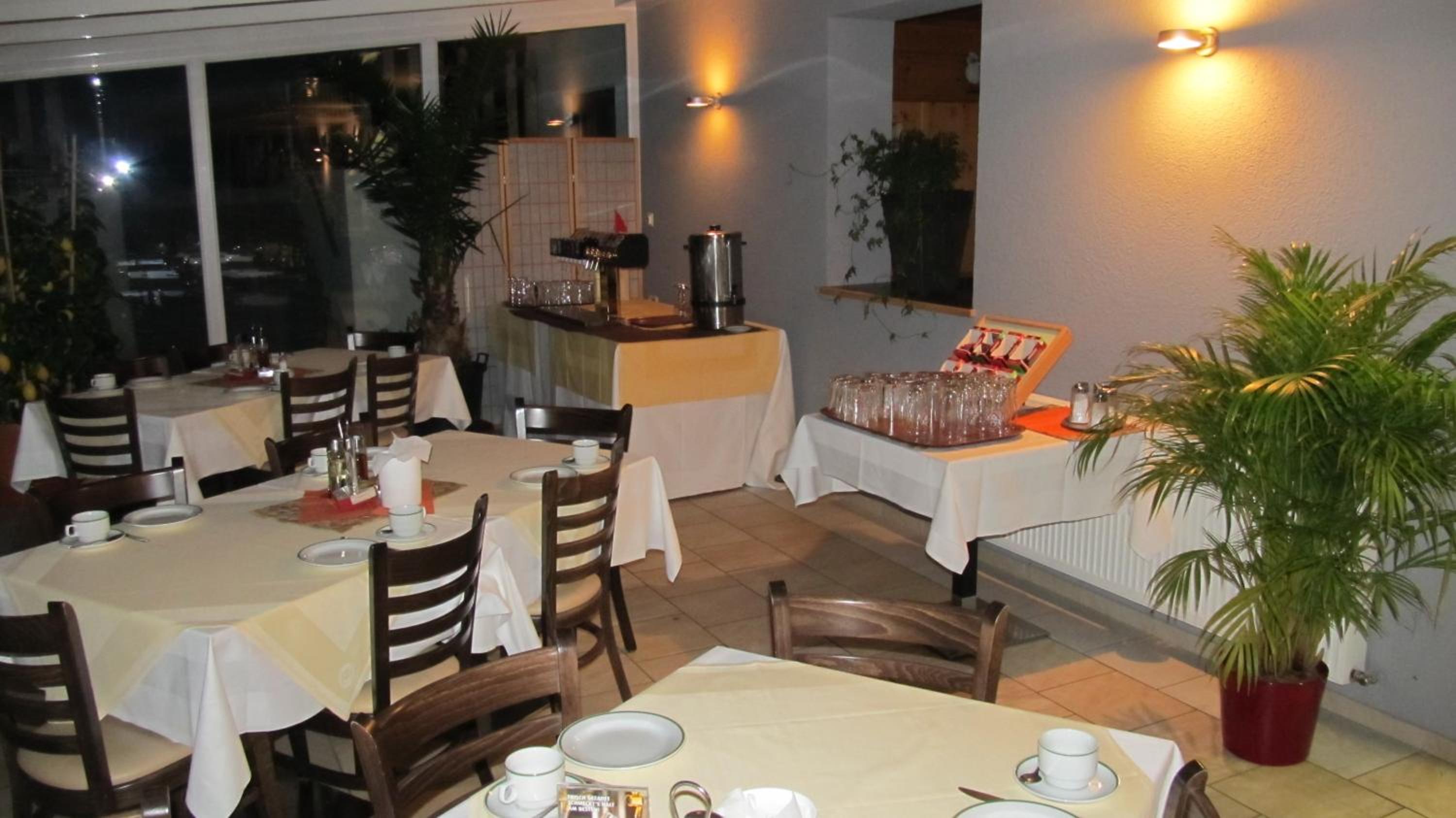 Restaurant-cafeteria