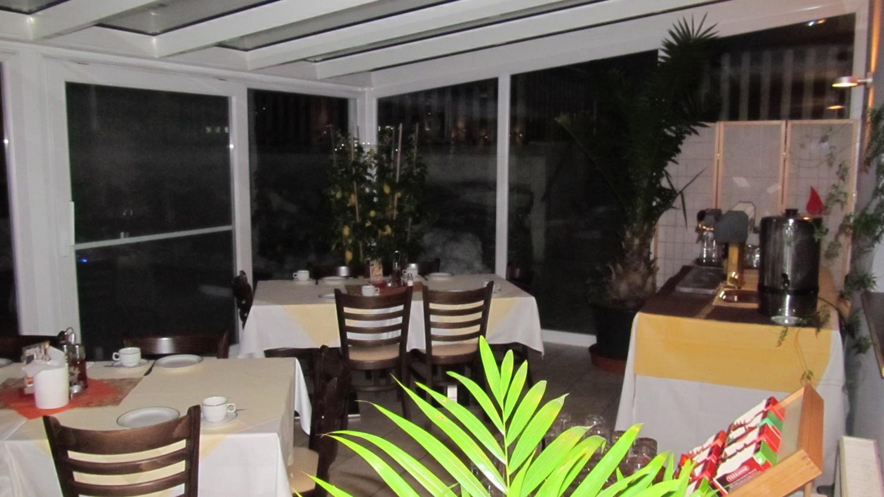 Restaurant-cafeteria