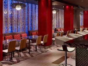 thumbnail: Bar (on property)