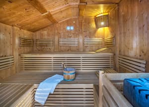 thumbnail: Sauna