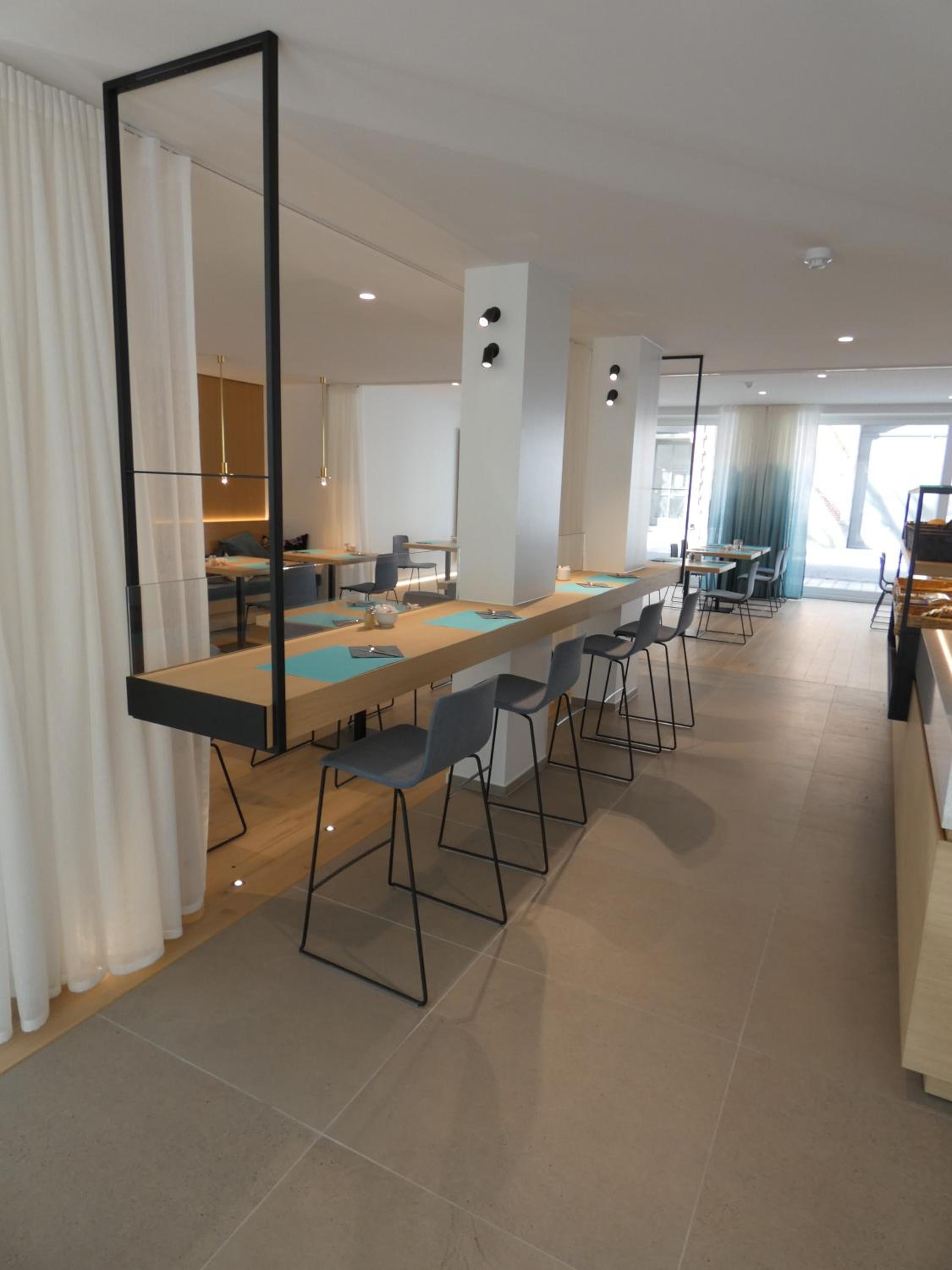 Restaurant-cafeteria