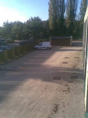 thumbnail: Parking