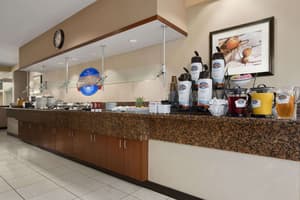 thumbnail: Breakfast area