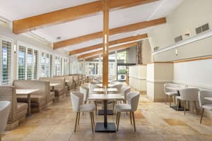 thumbnail: Restaurant