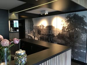 thumbnail: Reception