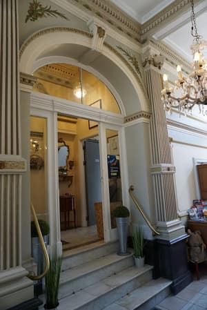 thumbnail: Interior entrance