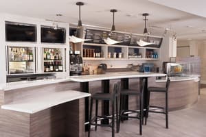 thumbnail: Bar (on property)