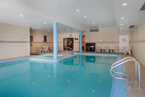 thumbnail: Pool