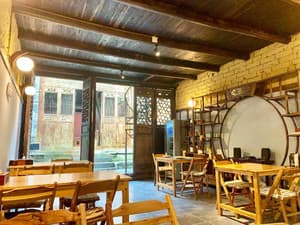 thumbnail: Restaurant
