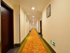 thumbnail: Hallway