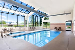 thumbnail: Pool