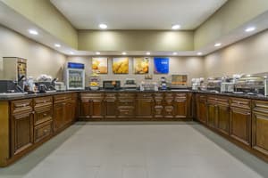 thumbnail: Breakfast area