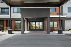 thumbnail: Exterior