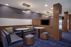 thumbnail: Lobby sitting area