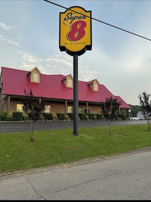 thumbnail: Front of property
